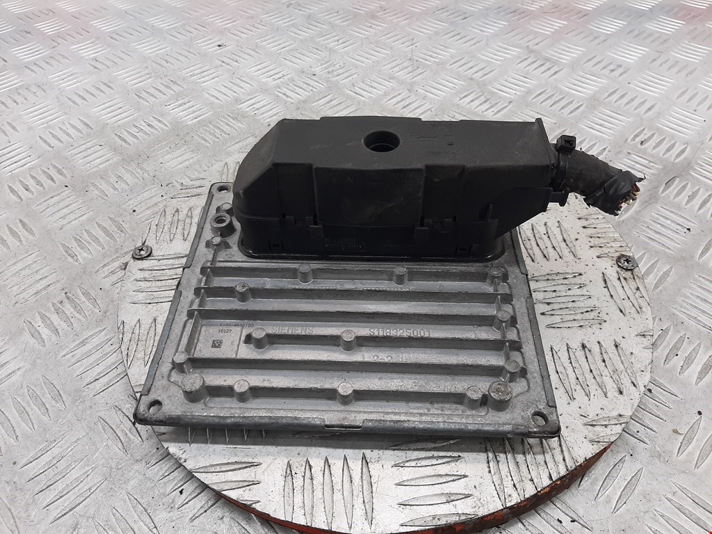 Блок управления двигателя (ЭБУ) VOLVO S40 II 2003-2012