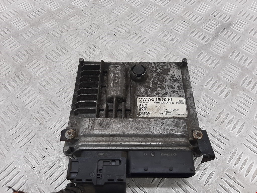 Блок управления двигателя (ЭБУ) SKODA Rapid 2012-2020