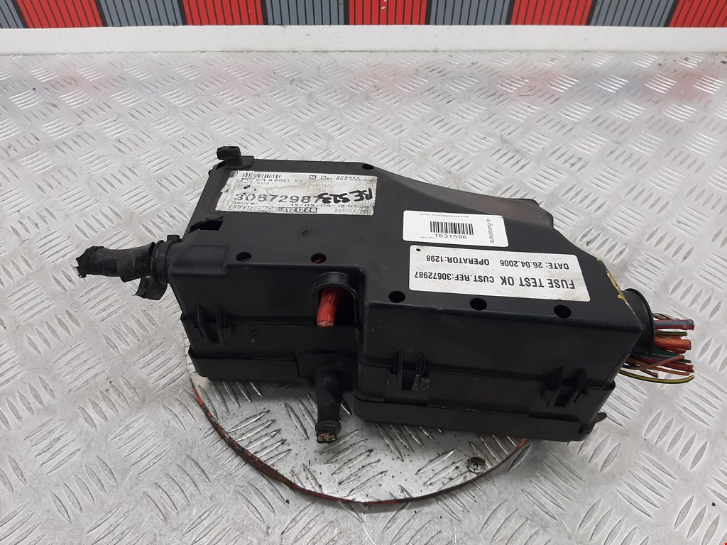 Датчик уровня в бачок омывателя VOLVO S40 II 2003-2012