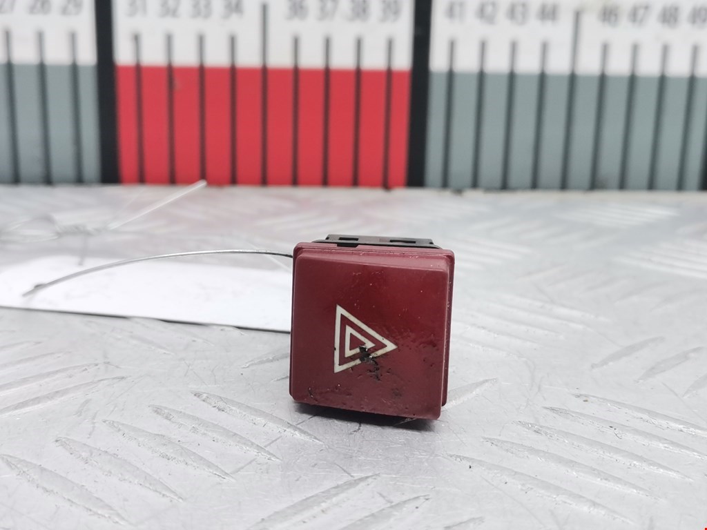 Кнопка аварийной сигнализации (аварийки) PEUGEOT 207 2006-2015