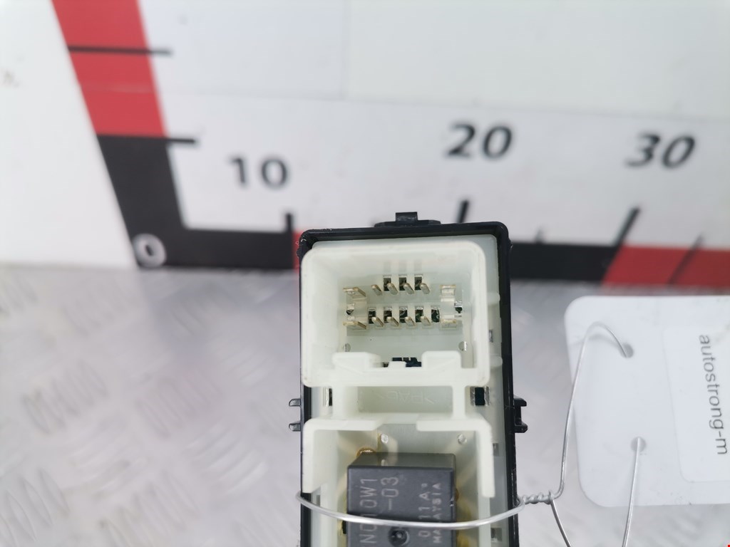 Кнопка стеклоподъемника LEXUS RX 300\330\350\400H 2003-2009