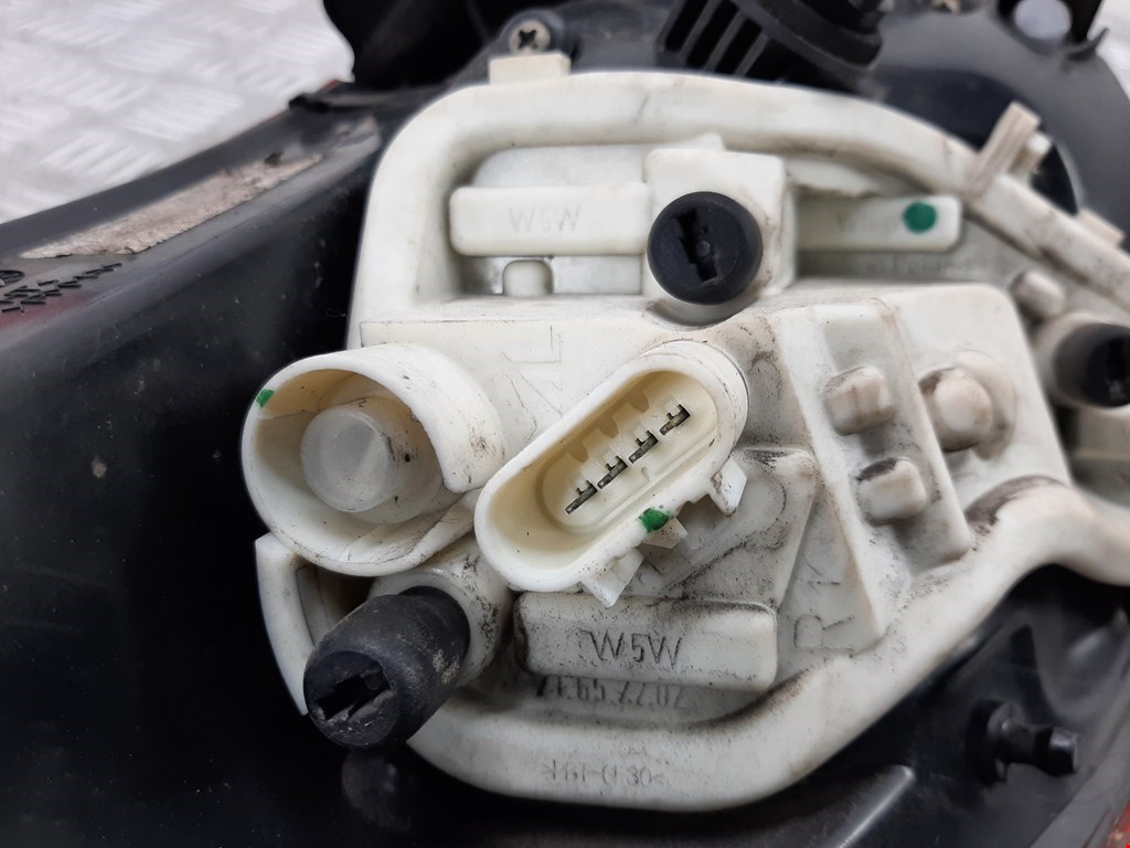 Фонарь задний правый OPEL Astra J 2009-2017