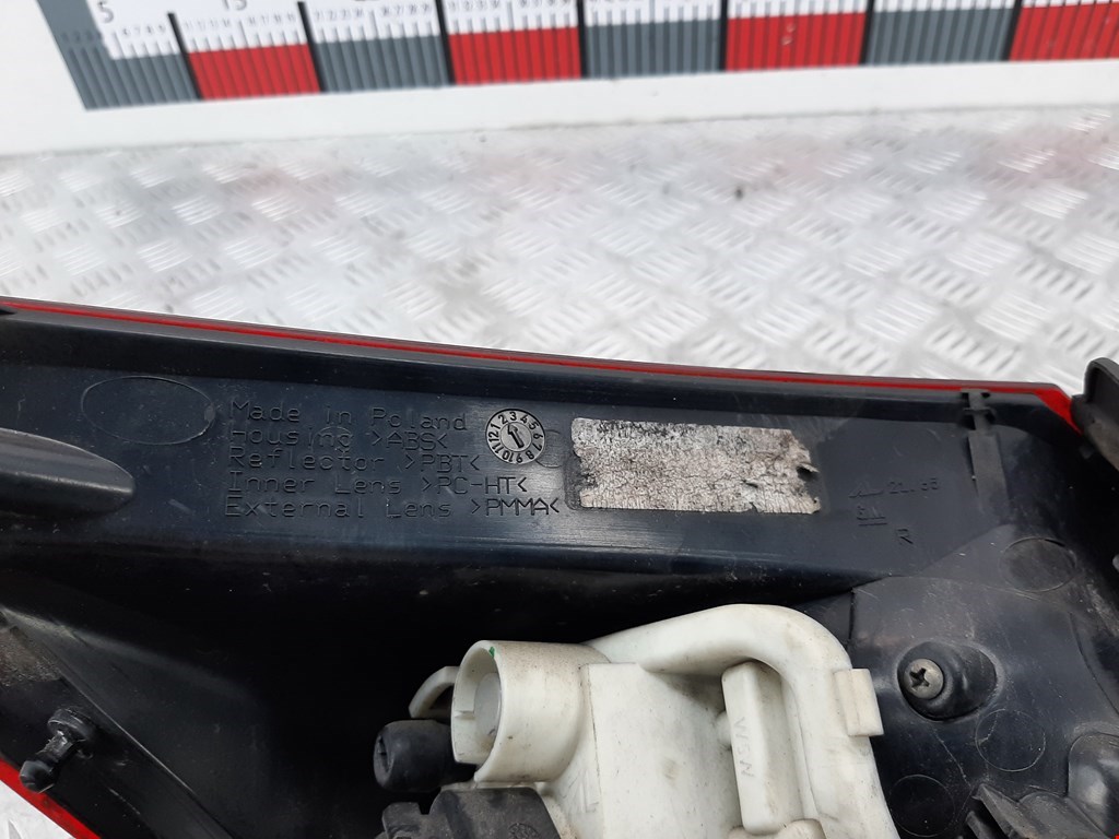 Фонарь задний правый OPEL Astra J 2009-2017