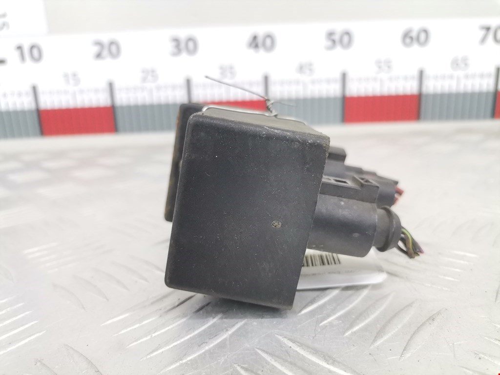 Блок управления вентилятором VOLKSWAGEN Polo IV 2001-2009