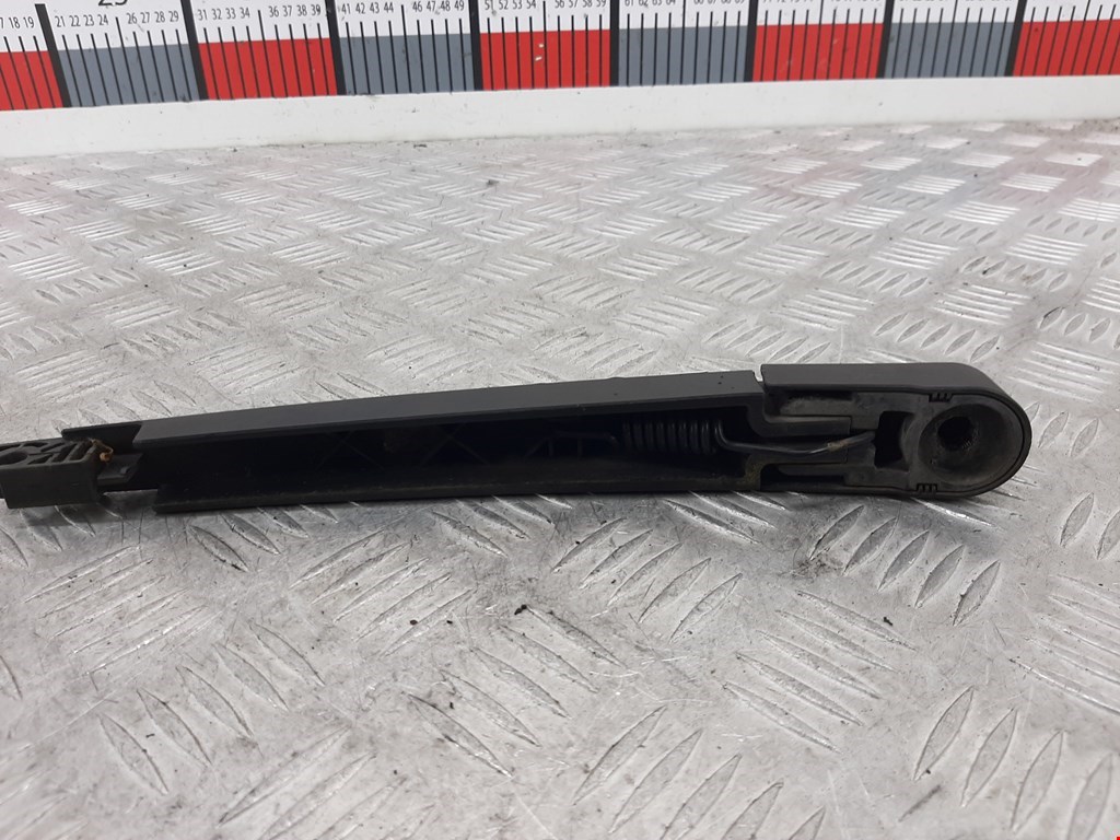 Поводок дворника задний (заднего) OPEL Astra J 2009-2017