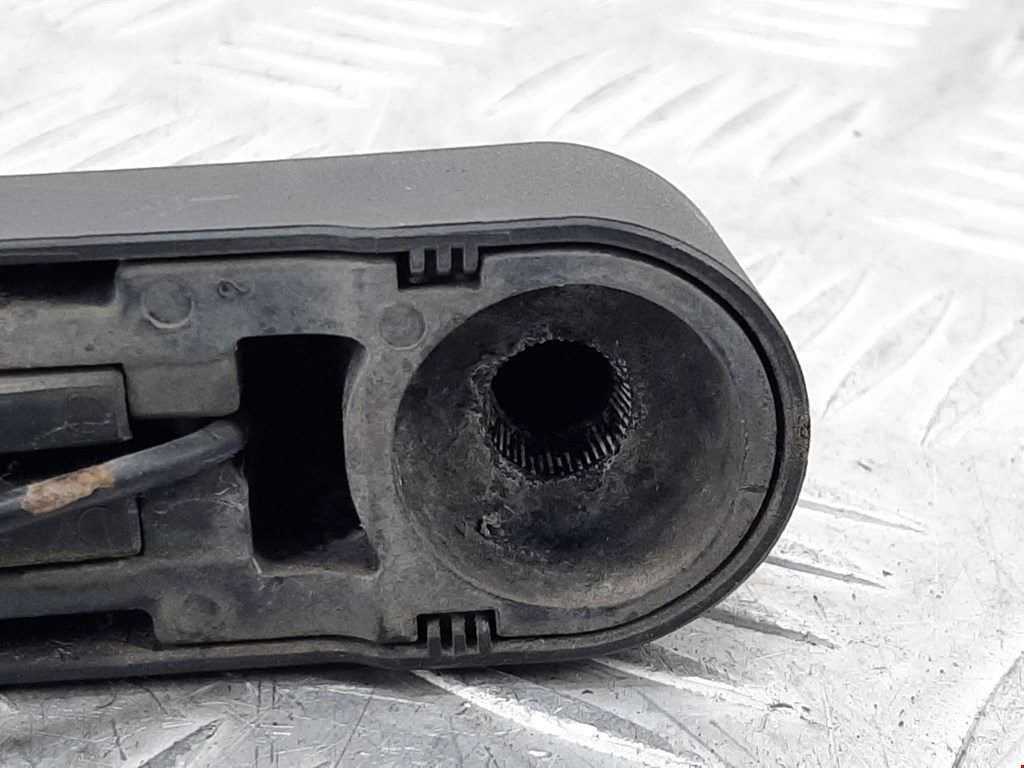 Поводок дворника задний (заднего) OPEL Astra J 2009-2017