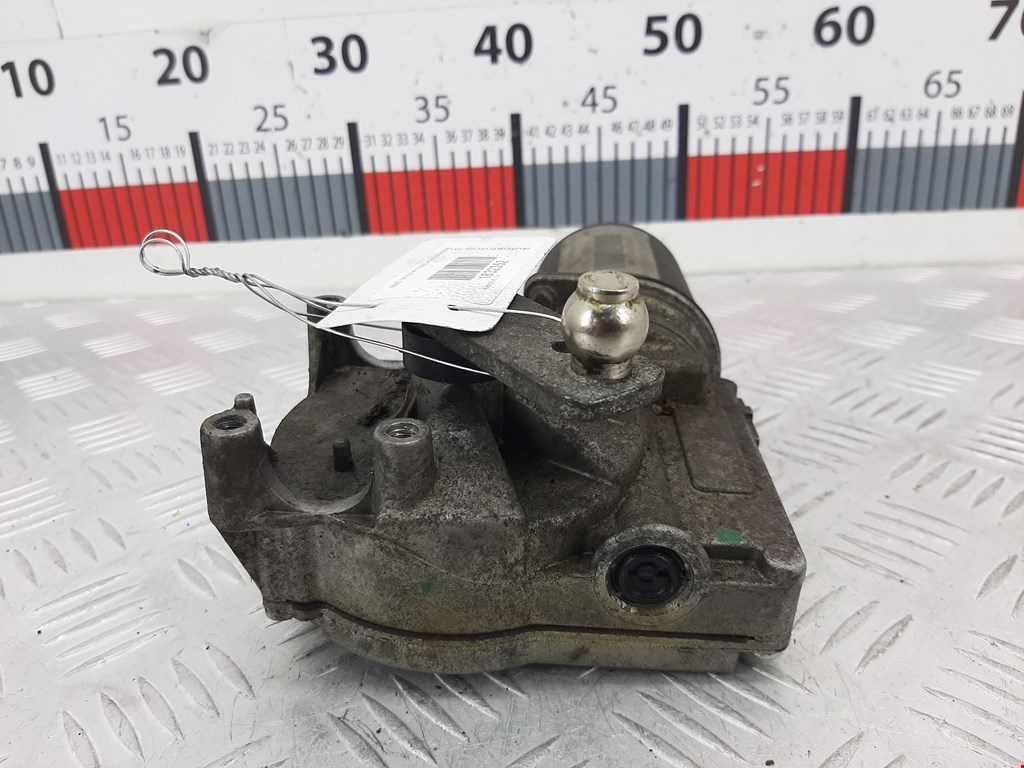 Моторчик стеклоочистителя передний AUDI Q7 I 2006-2015