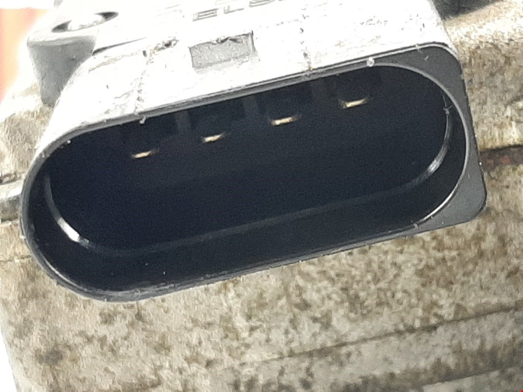 Моторчик стеклоочистителя передний AUDI Q7 I 2006-2015