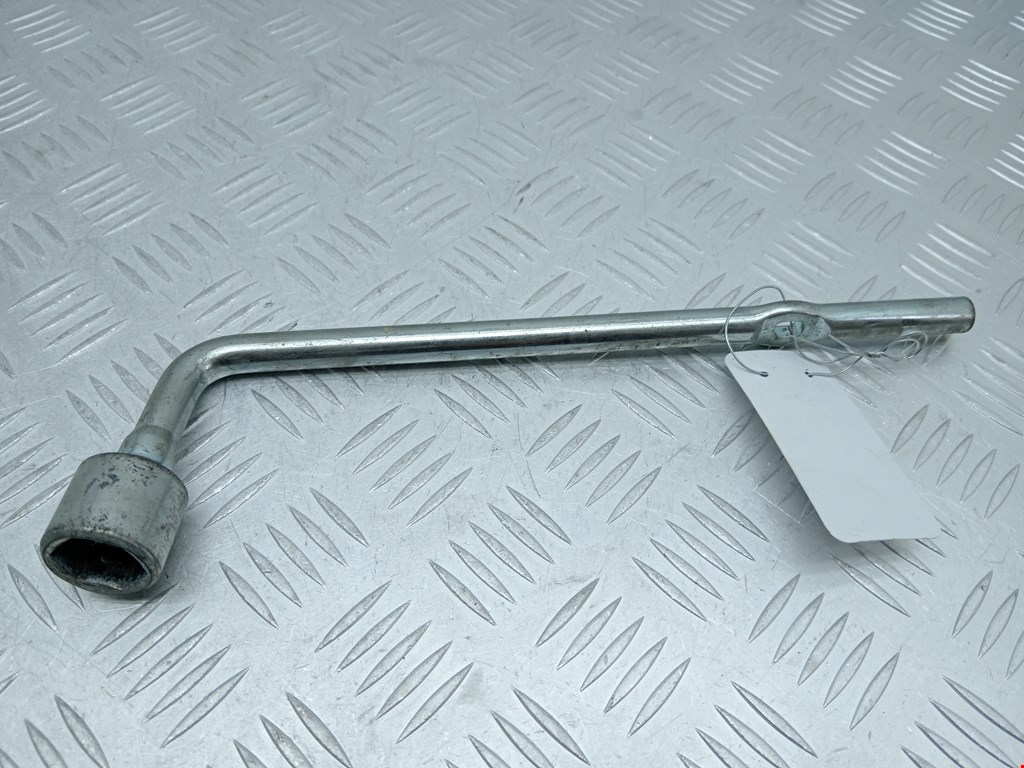 Ключ балонный HYUNDAI Tucson l 2004-2010