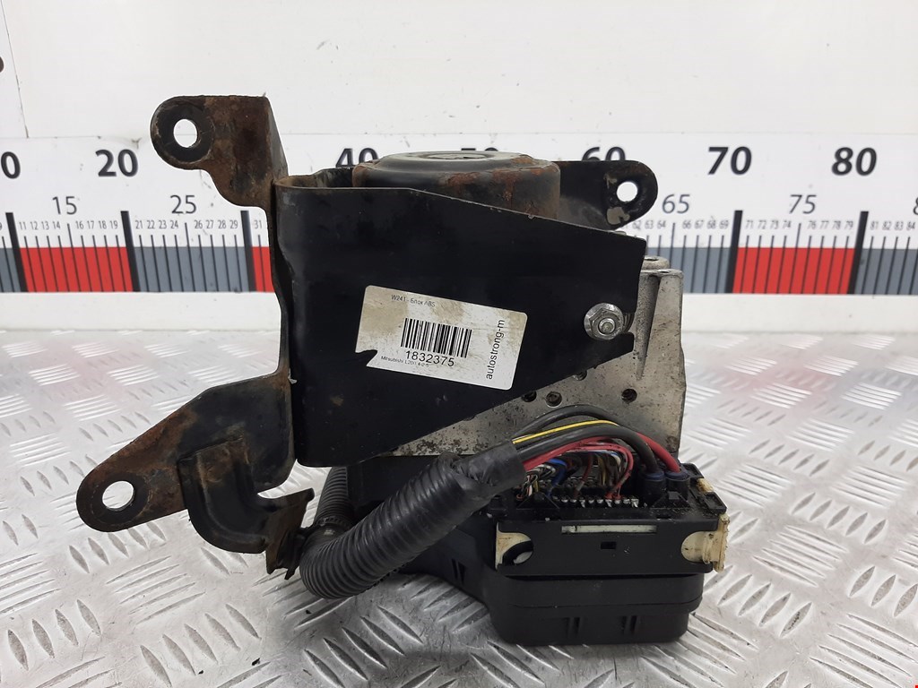 Блок ABS (насос) MITSUBISHI L200 KB 2006-2015