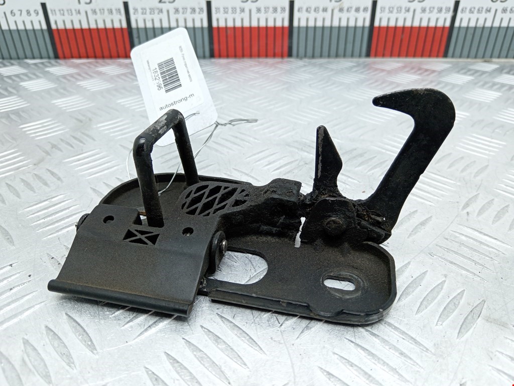 Ручка открывания капота VOLKSWAGEN Passat B6 2005-2011