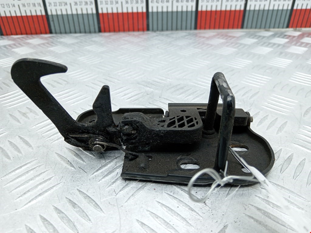 Ручка открывания капота VOLKSWAGEN Passat B6 2005-2011