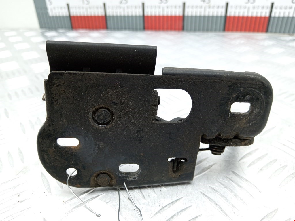 Ручка открывания капота VOLKSWAGEN Passat B6 2005-2011