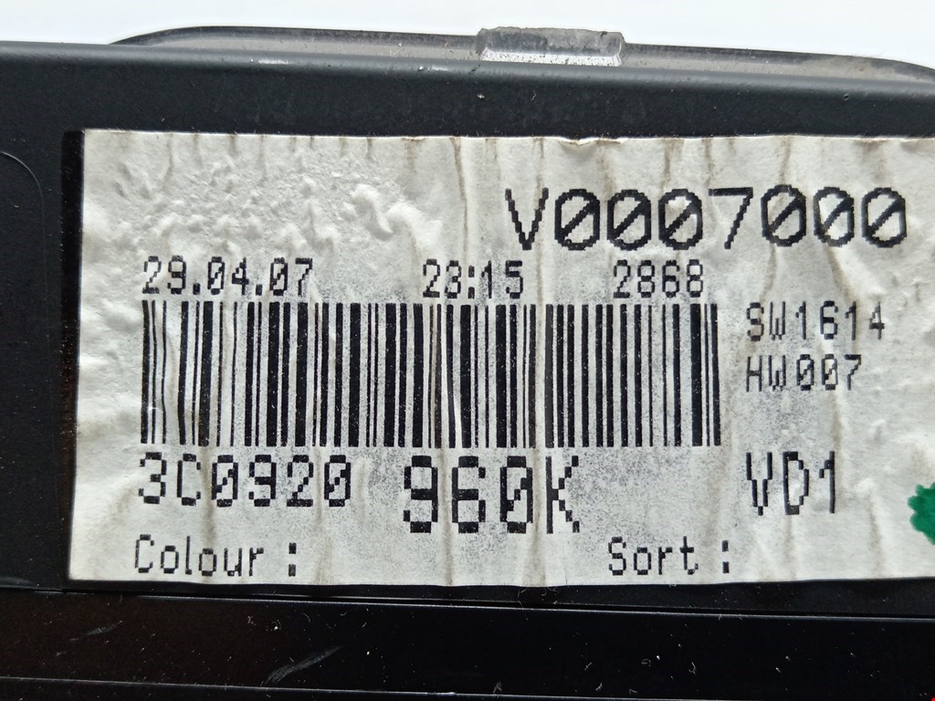 Панель приборов (щиток) VOLKSWAGEN Passat B6 2005-2011