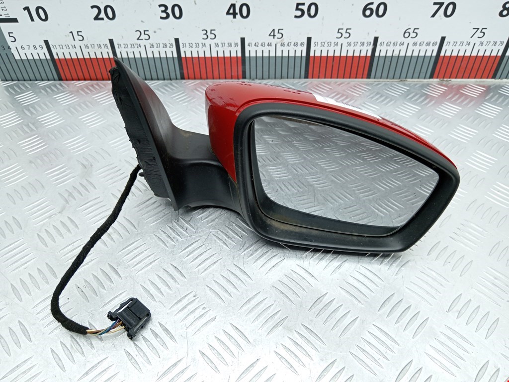 Стекло зеркала правого Skoda Rapid 1 (2012-2020)