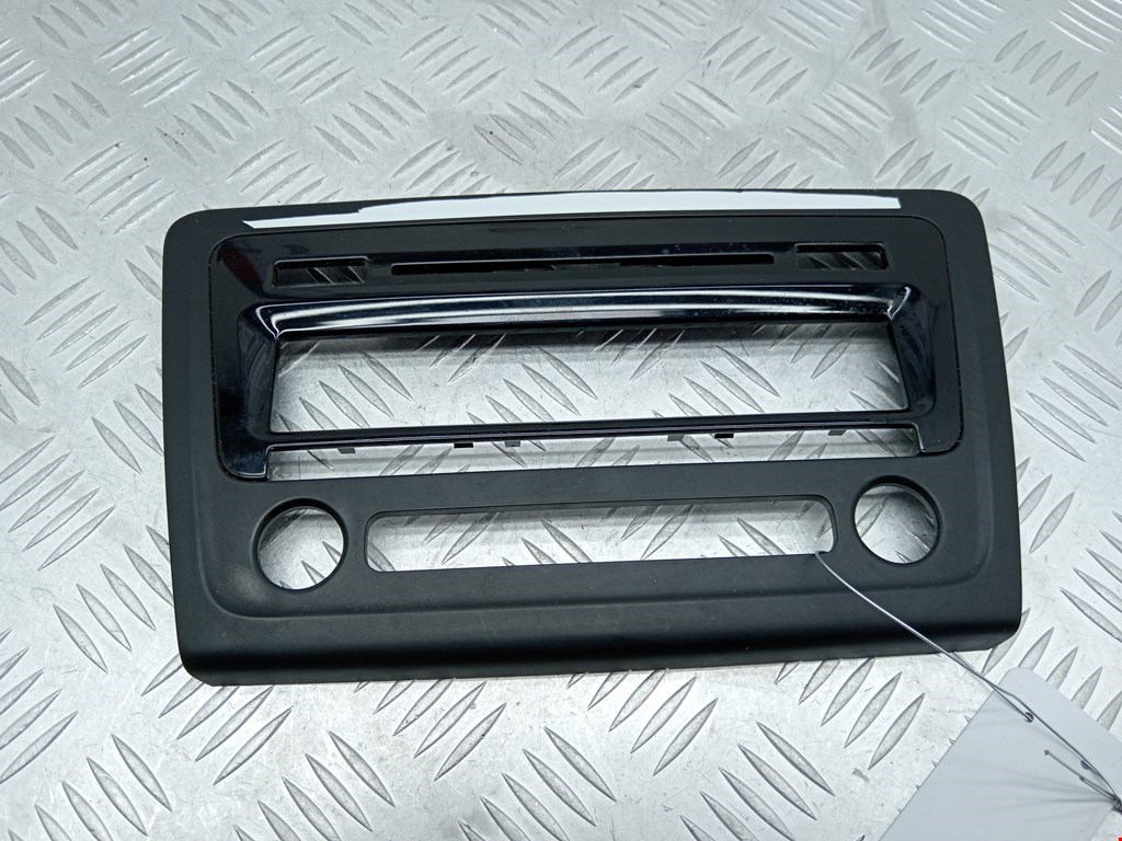 Рамка магнитолы SKODA Rapid 2012-2020