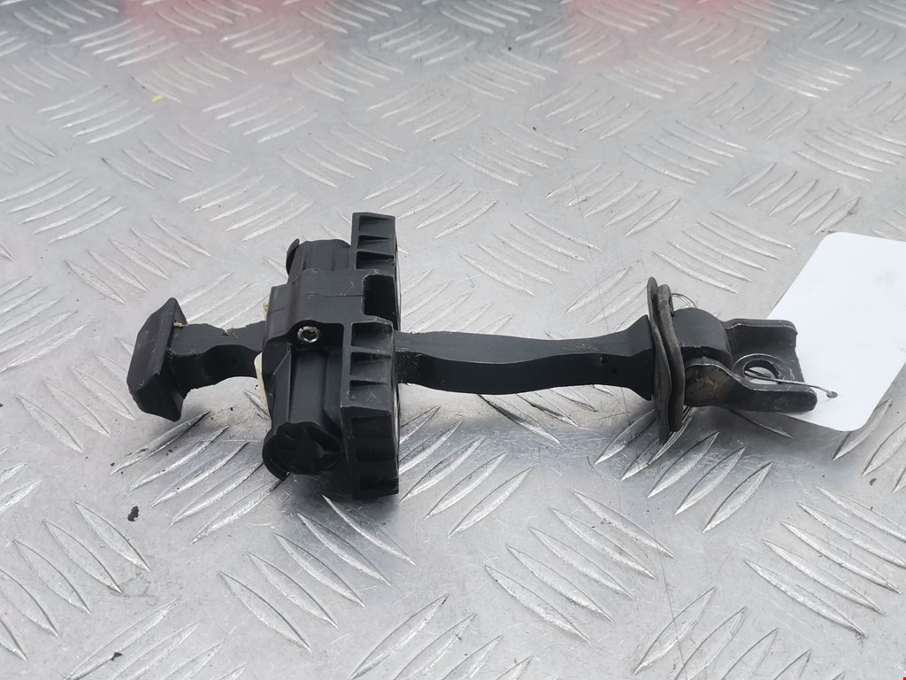 Ограничитель открывания двери SKODA Rapid 2012-2020