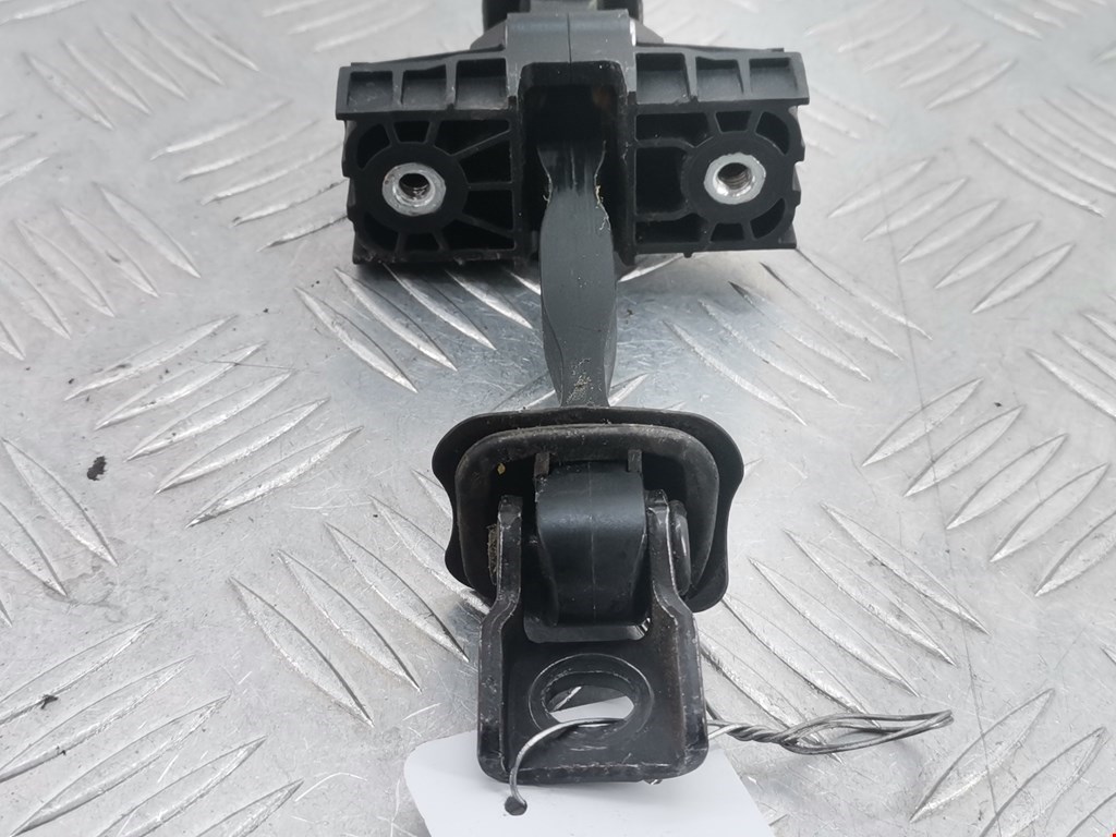 Ограничитель открывания двери SKODA Rapid 2012-2020