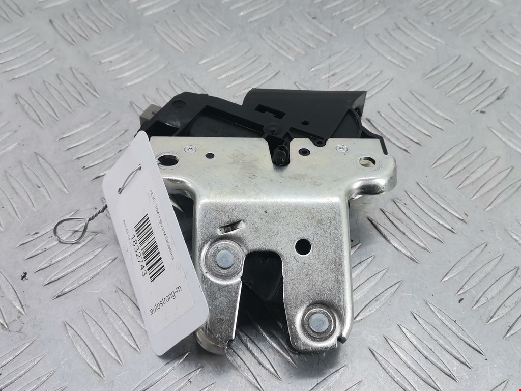 Замок багажника (крышки двери) AUDI A6 C6 2004-2010