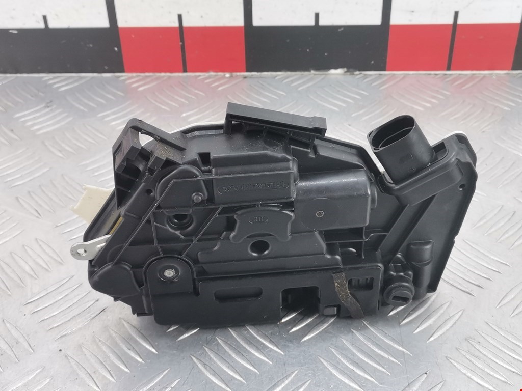 Замок двери задней правой VOLKSWAGEN Passat CC 2008-2017