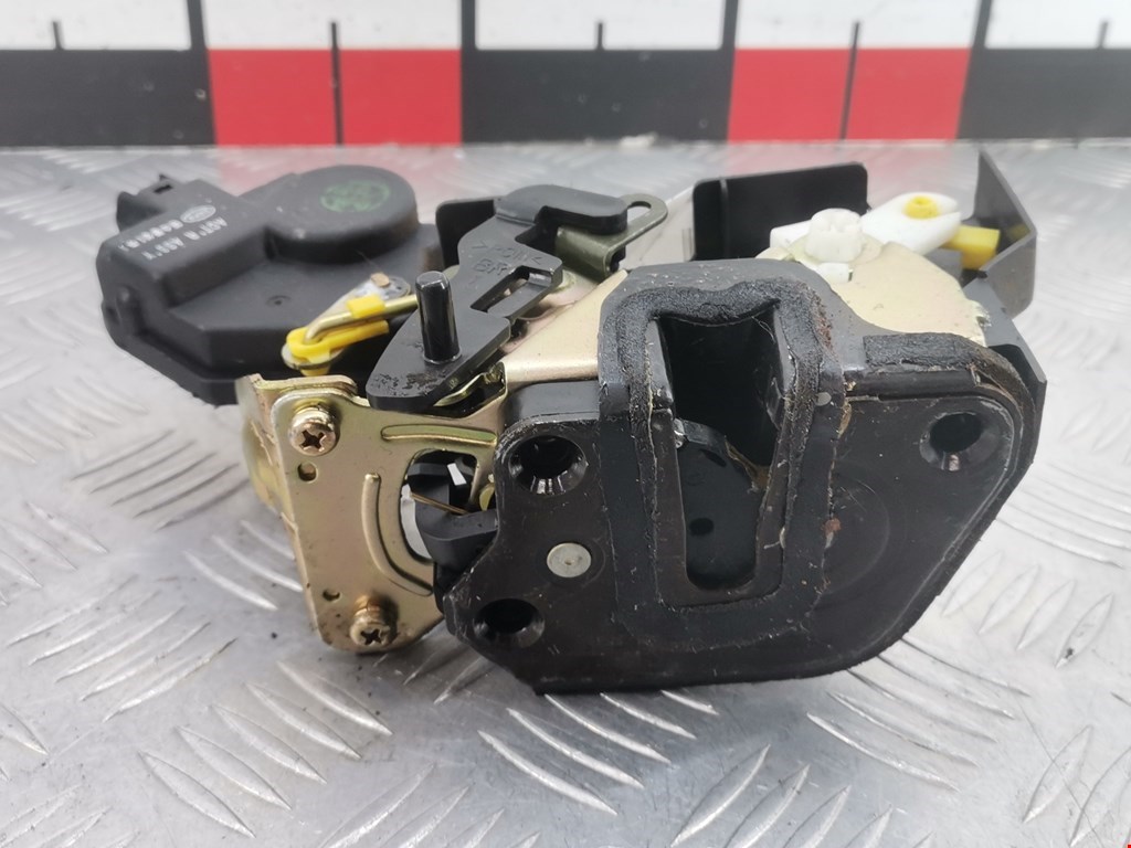 Замок двери задней правой HYUNDAI Terracan 2001-2006