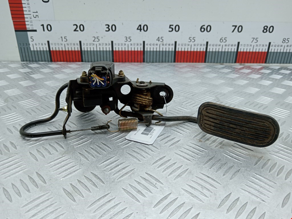 Педаль газа TOYOTA RAV 4 XA20 2000-2005