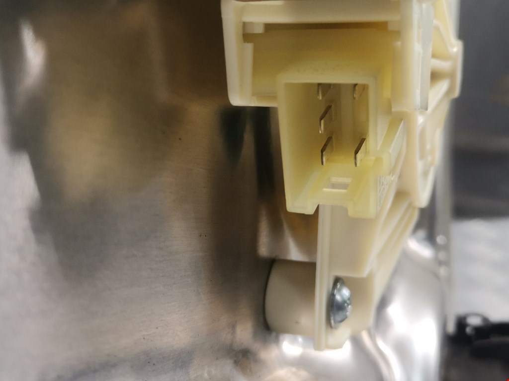 Стеклоподъемник задний левый MERCEDES-BENZ C-Class C-klasse W204 2007-2015