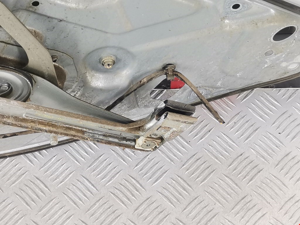 Стеклоподъемник задний левый FORD Focus II 2005-2011