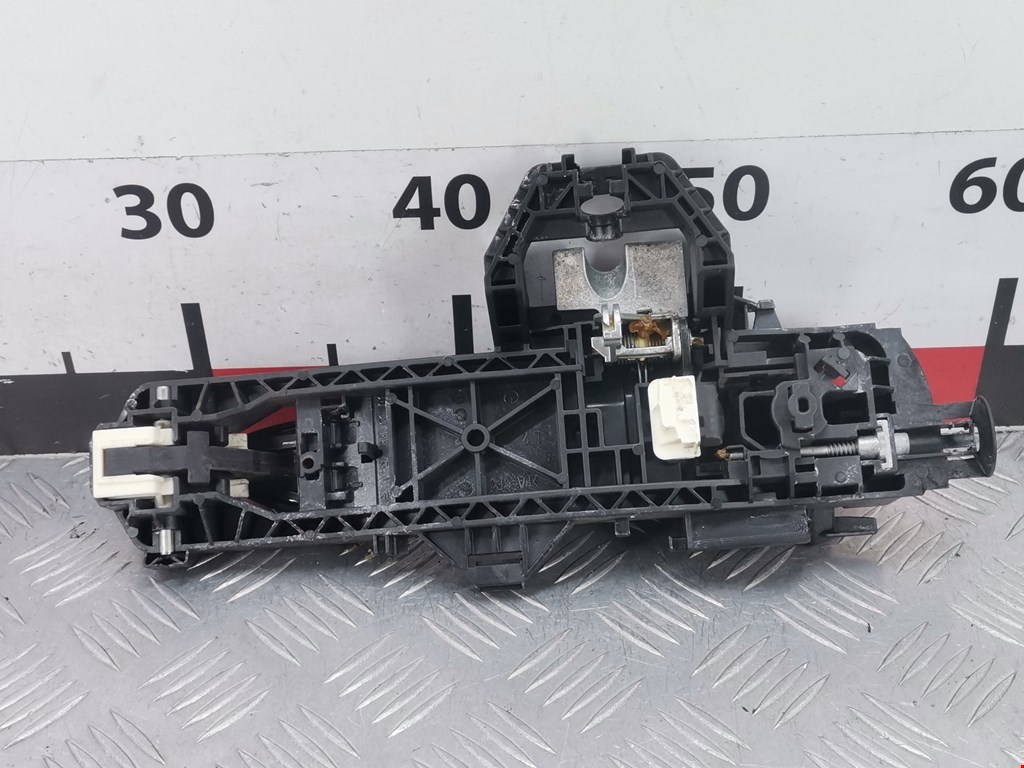 Ручка двери задней наружная левая MERCEDES-BENZ C-Class C-klasse W204 2007-2015