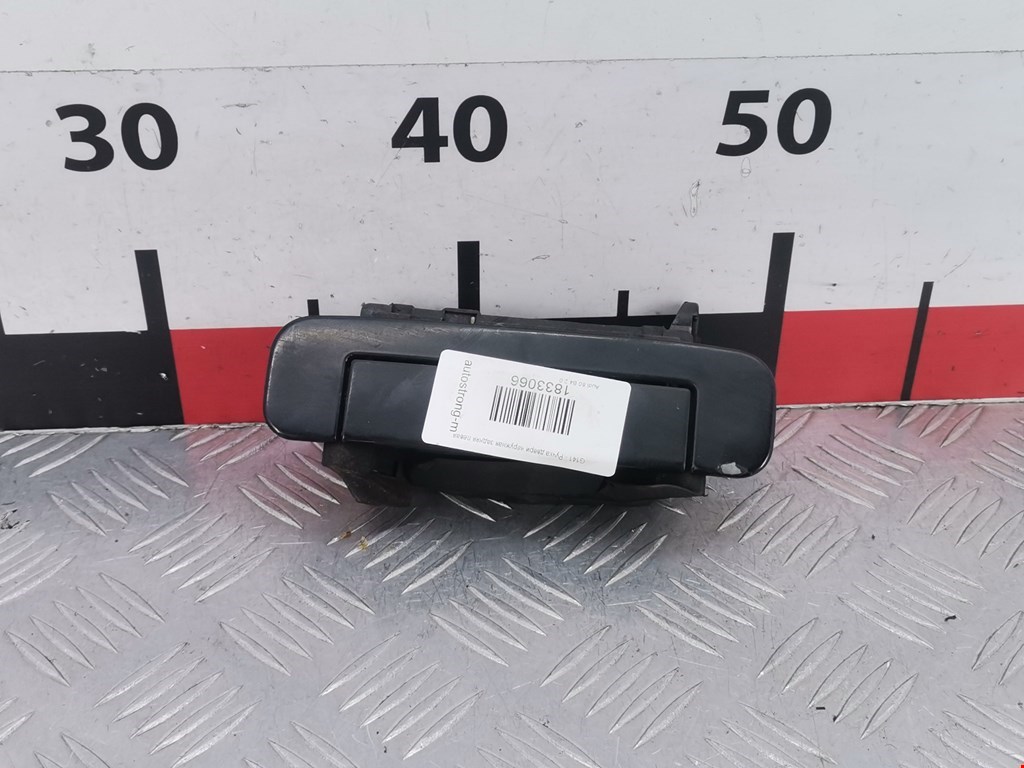 Ручка двери задней наружная левая AUDI 80 B4 1991-1996