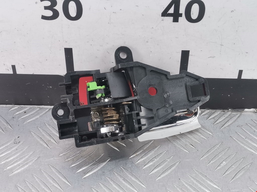 Ручка дверная задняя внутренняя правая PEUGEOT 4007 2007-2012