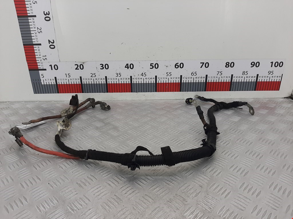 Клемма аккумулятора (плюс) + OPEL Zafira B 2005-2012