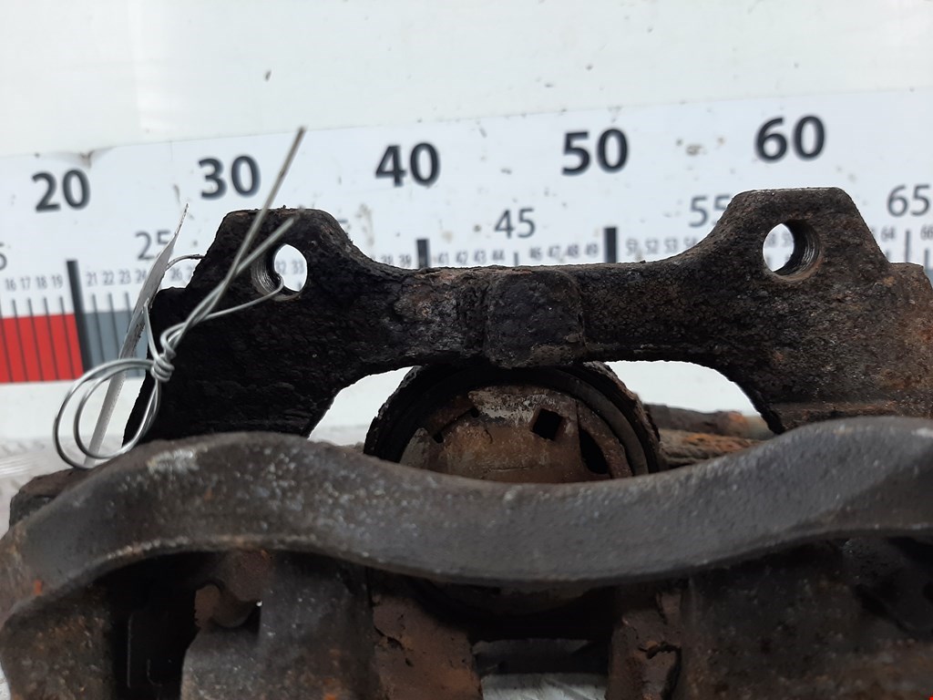 Суппорт передний правый OPEL Corsa D 2006-2014