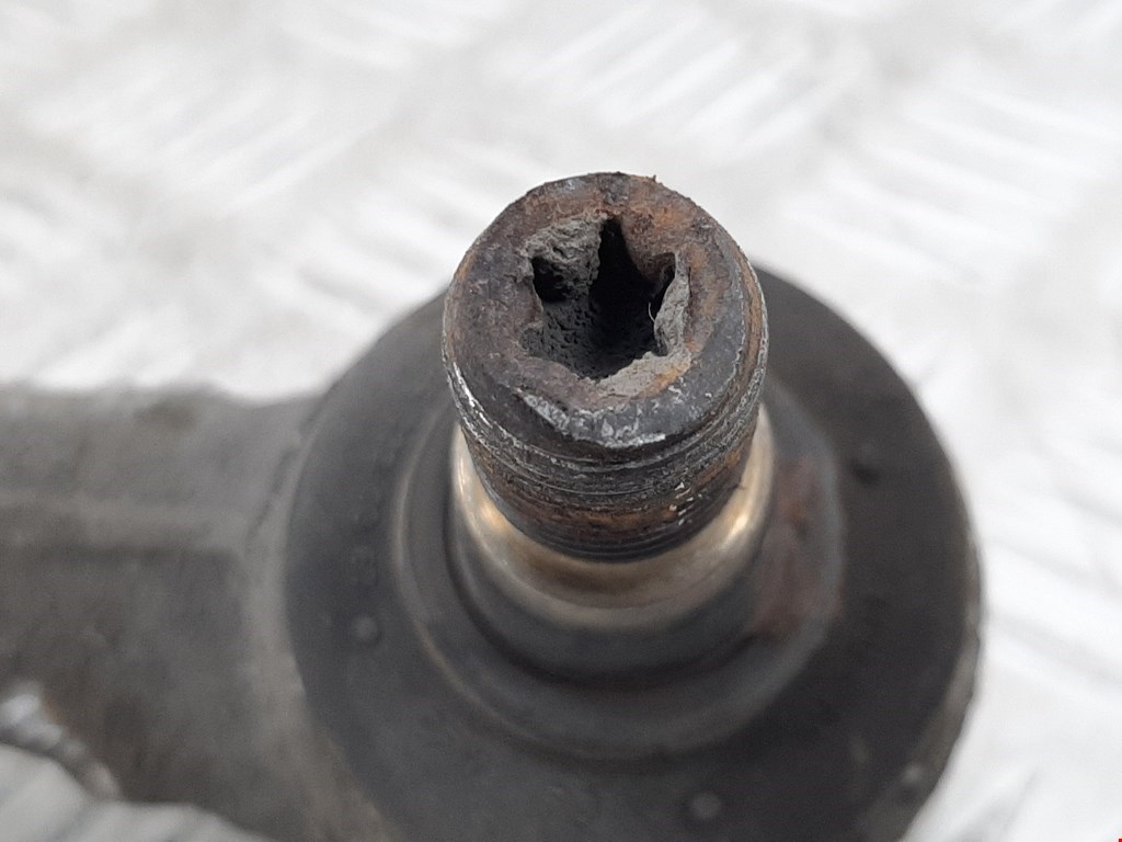 Рычаг передний левый MERCEDES-BENZ CLC-Class CL203 2008-2011