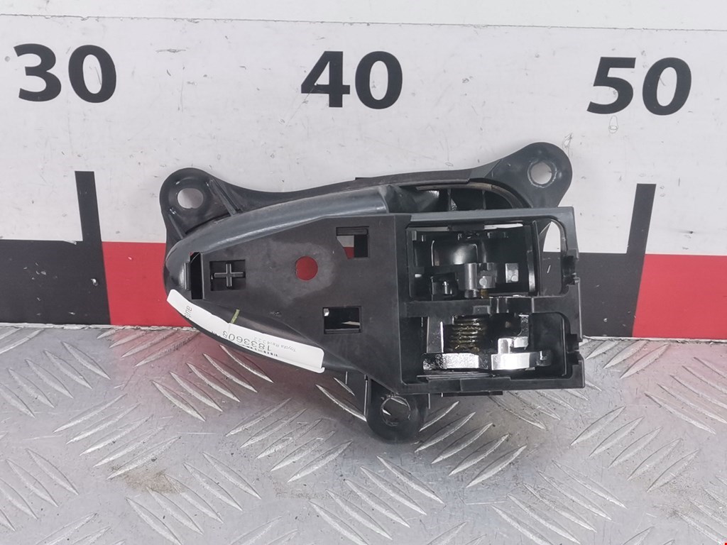 Ручка дверная передняя внутренняя левая TOYOTA RAV 4 XA30 2006-2012