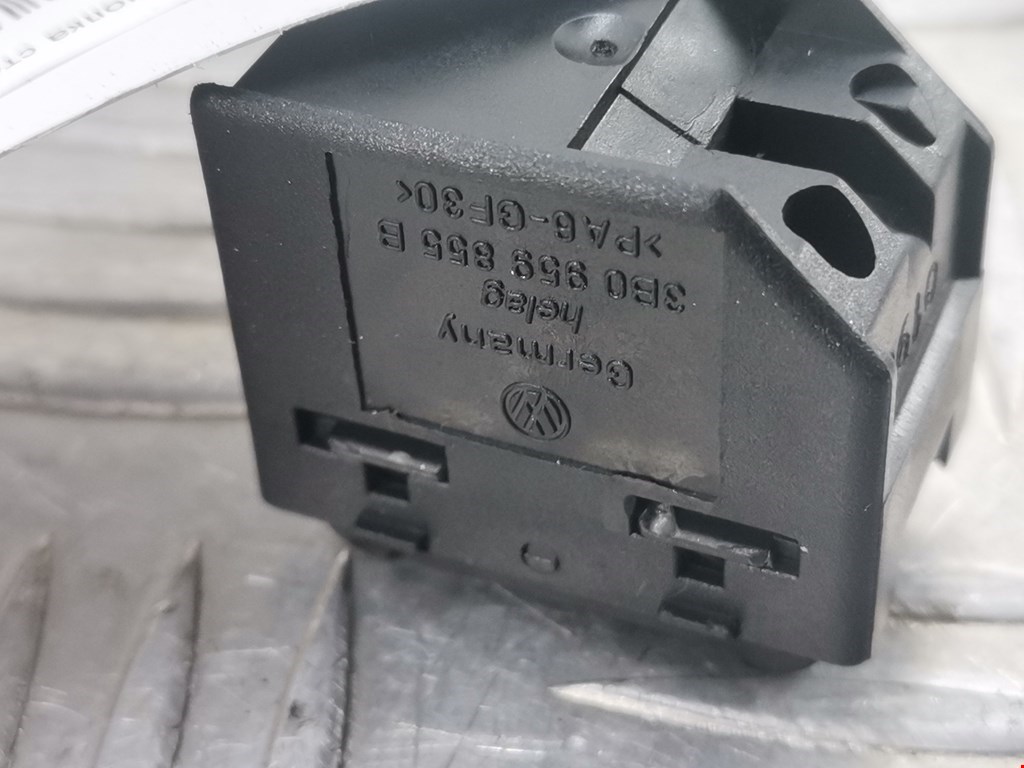 Кнопка стеклоподъемника VOLKSWAGEN Passat B5 1997-2005