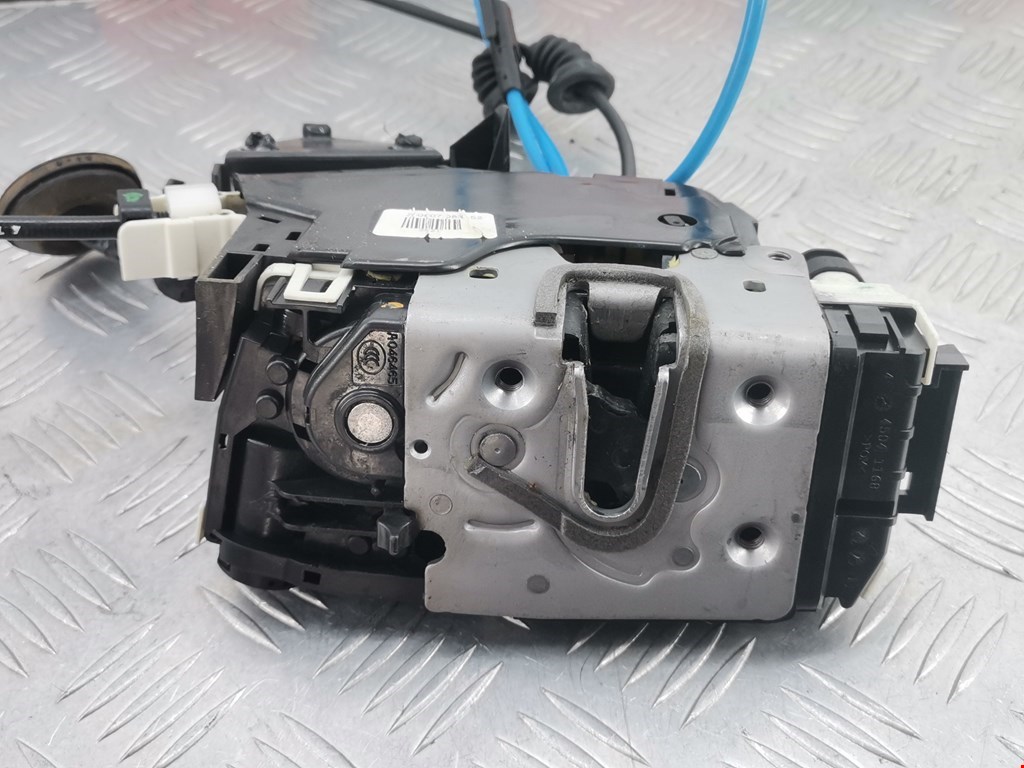 Замок двери задней правой MERCEDES-BENZ C-Class C-klasse W204 2007-2015