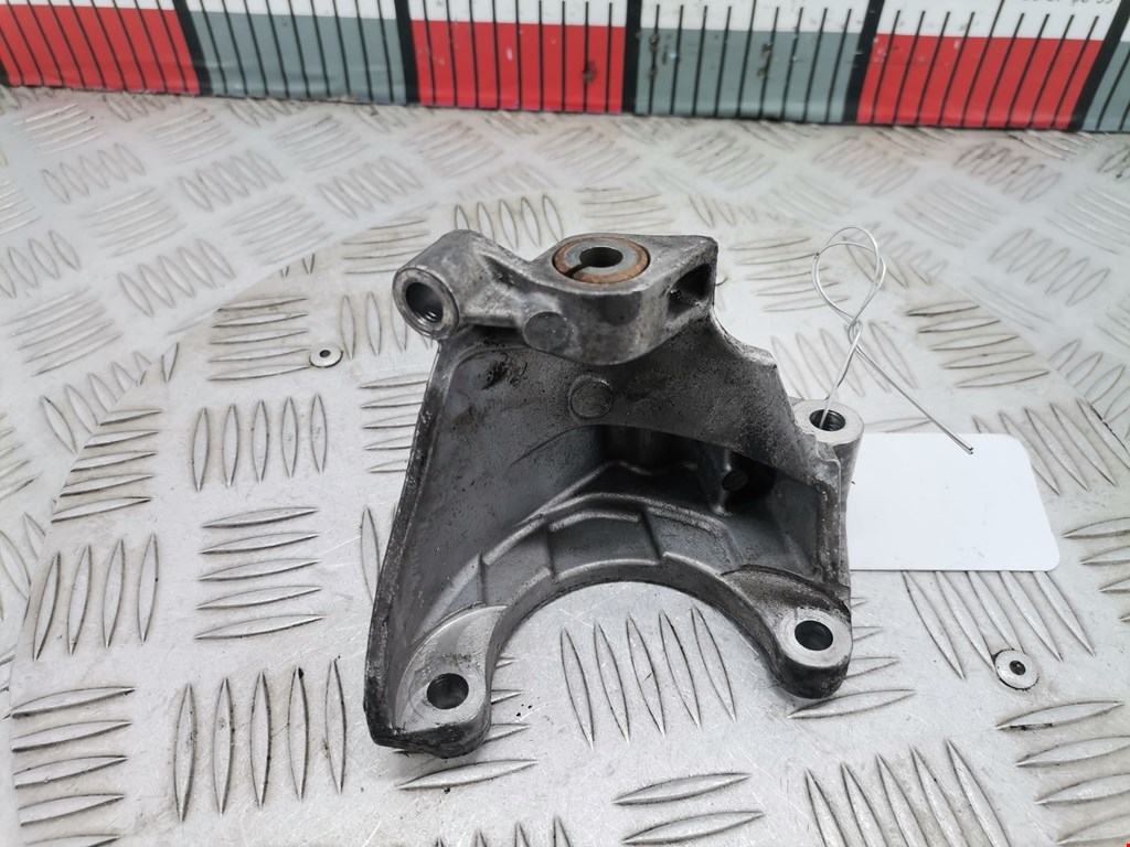 Кронштейн гидроусилителя AUDI A6 C6 2004-2010