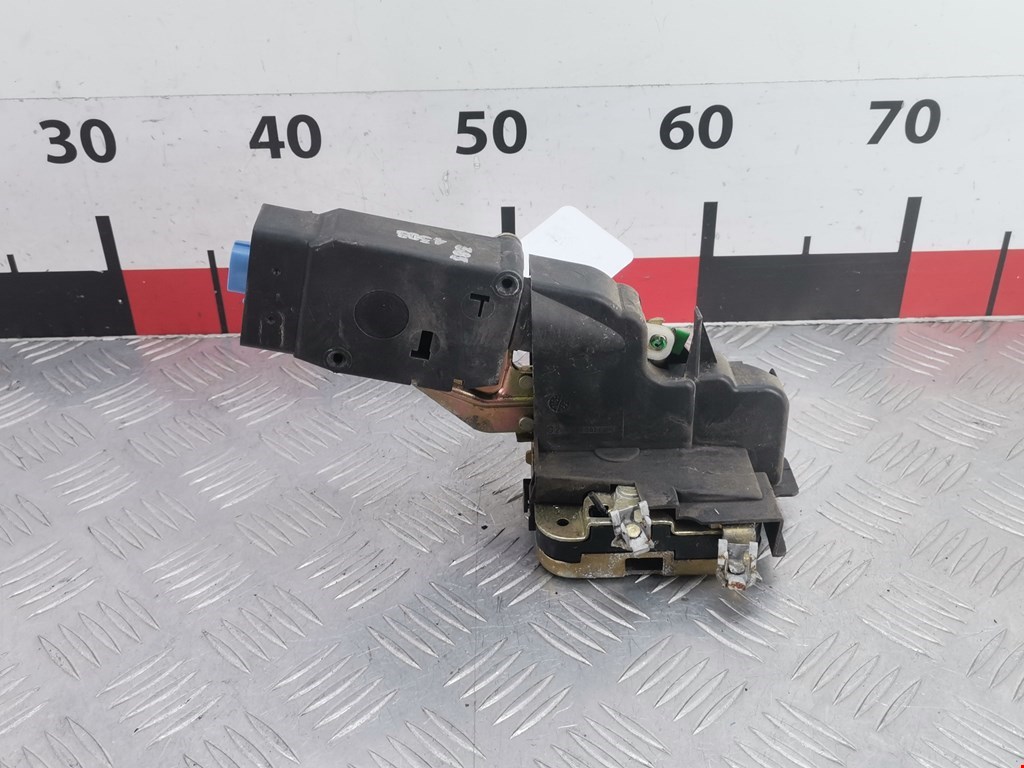 Замок двери передней левой MITSUBISHI Space Star 1999-2006