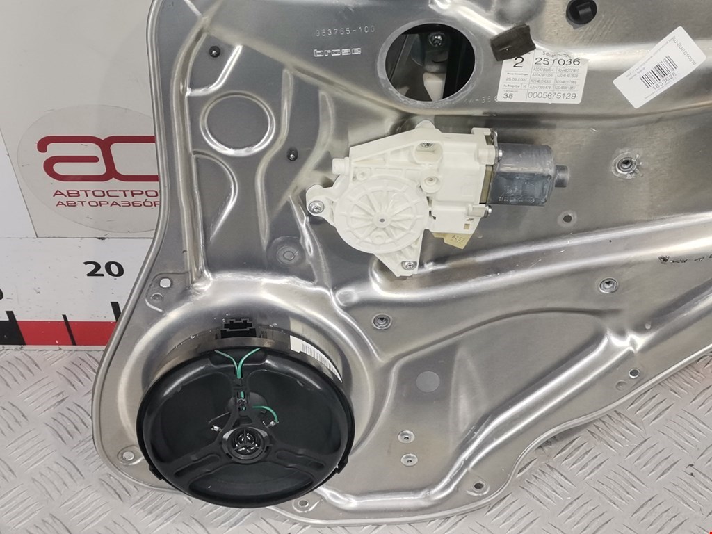 Стеклоподъемник задний правый MERCEDES-BENZ C-Class C-klasse W204 2007-2015