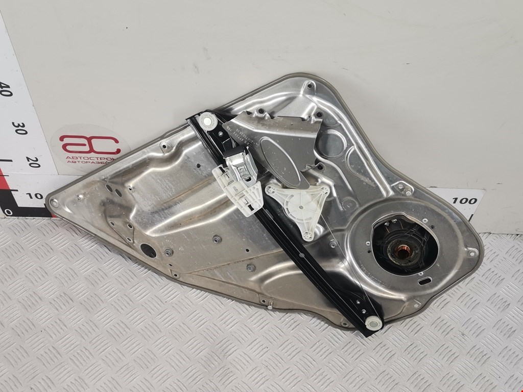 Стеклоподъемник задний правый MERCEDES-BENZ C-Class C-klasse W204 2007-2015