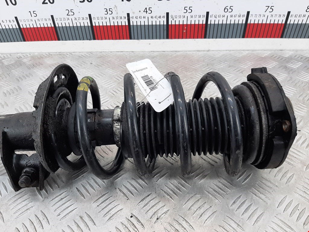 Амортизатор передний левый VOLKSWAGEN Passat B6 2005-2011