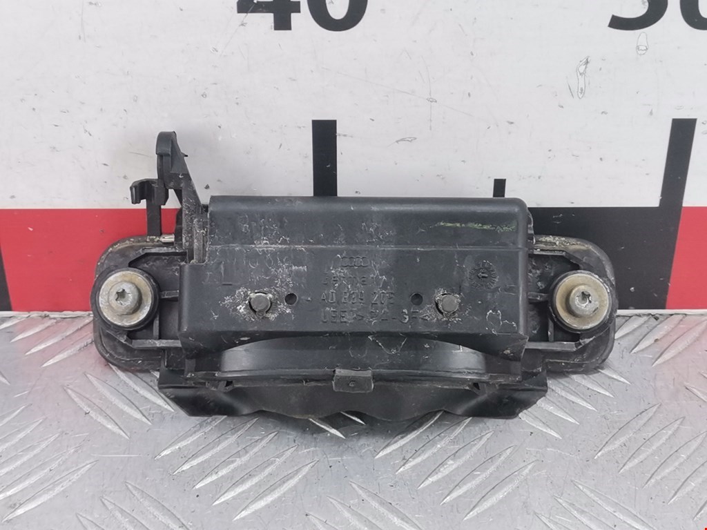 Ручка двери задней наружная левая AUDI A4 B5 1995-2001