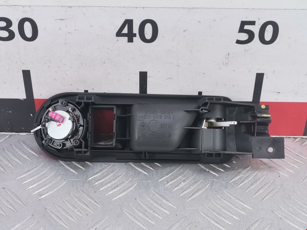 Ручка дверная задняя внутренняя левая VOLKSWAGEN Passat B5 1997-2005