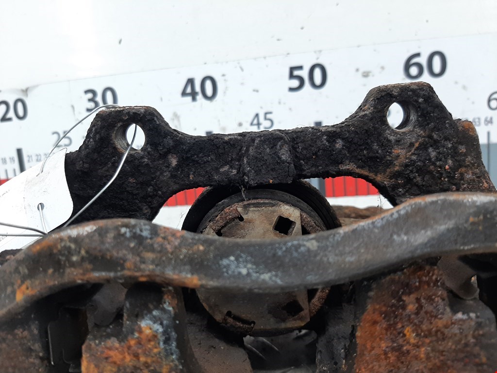 Суппорт передний правый OPEL Corsa D 2006-2014