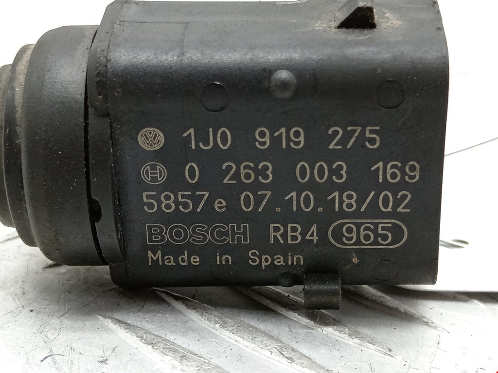 Датчик парковки VOLKSWAGEN Touareg 2002-2010