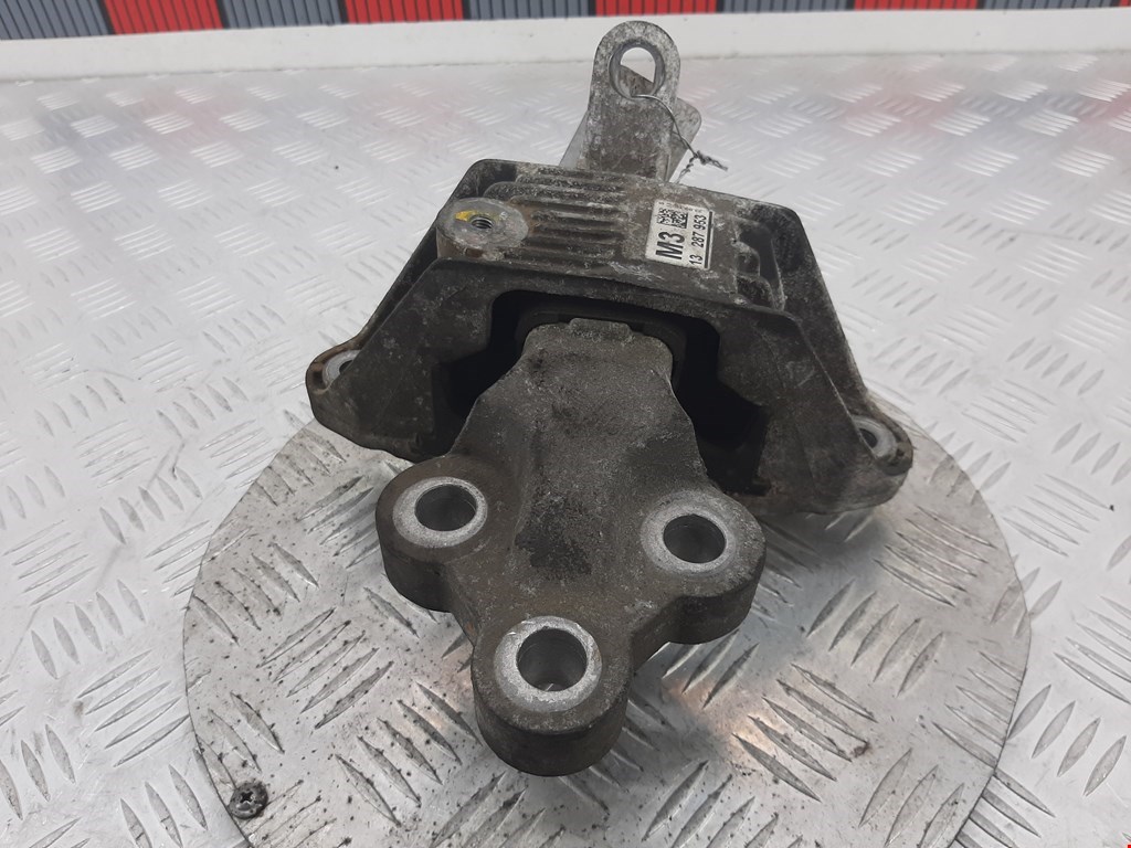 Подушка (опора) крепления двигателя Opel Astra J (2009-2018)