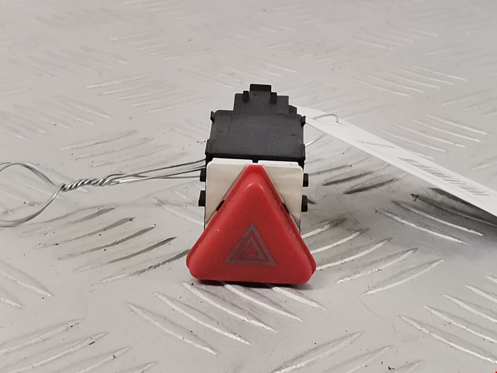 Кнопка аварийной сигнализации (аварийки) SKODA Fabia MK1 1999-2006