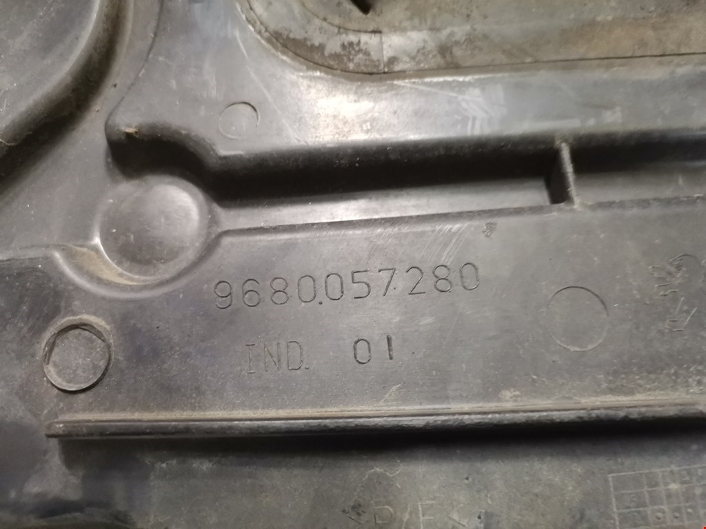 Пыльник (кузов наружные) PEUGEOT 207 2006-2015