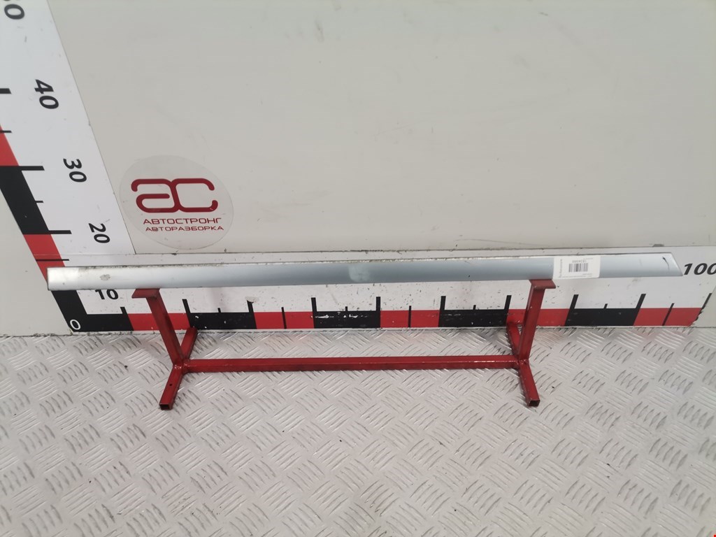 Накладка декоративная (молдинг) двери задней правой Audi A6 C5 (1997-2005)